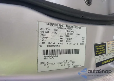 2006 Lincoln Town Car Executive from USA, damaged, VIN 1LJFM88W56Y617102